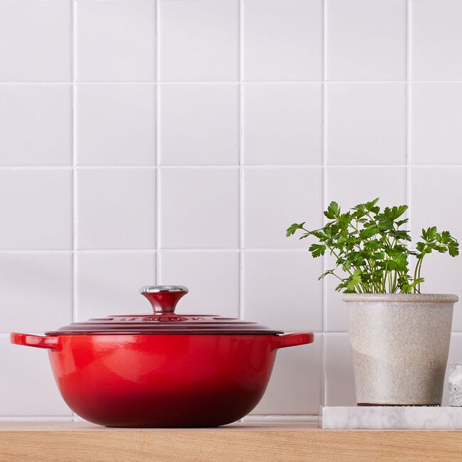 Le Creuset Cast Iron Signature Soup Pot image number 1